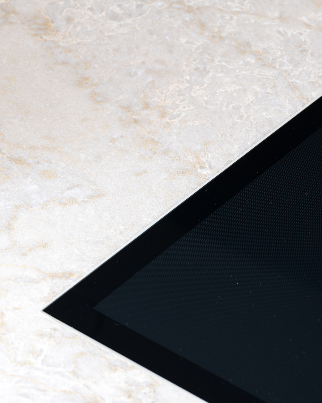 Technistone-Glencoe-Laminam-Nero-Assoluto-myndir-5